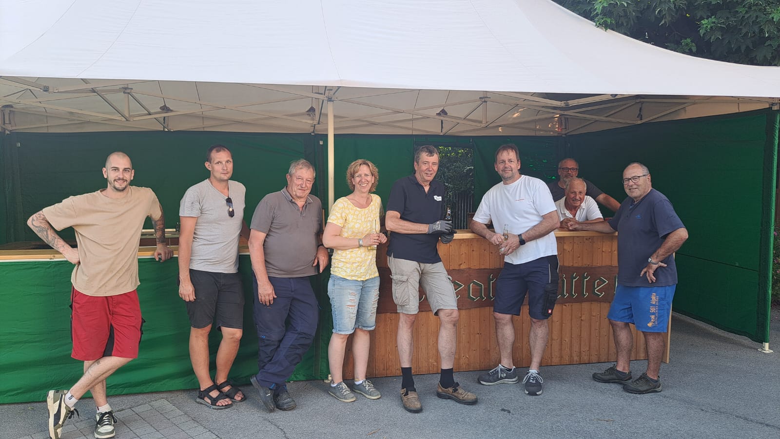 26.05. – Aufbau für den Bauernmarkt